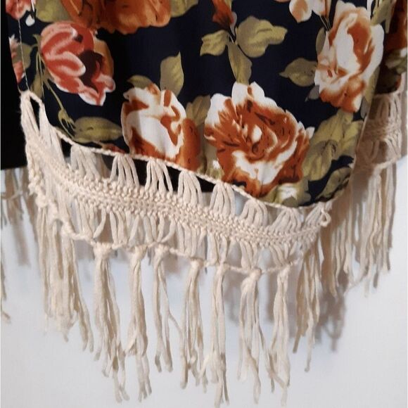 Dreamers floral crochet cardigan/cover up - Picture 3 of 6